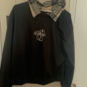 Cute mushroom collared long sleeve 🍄🍄